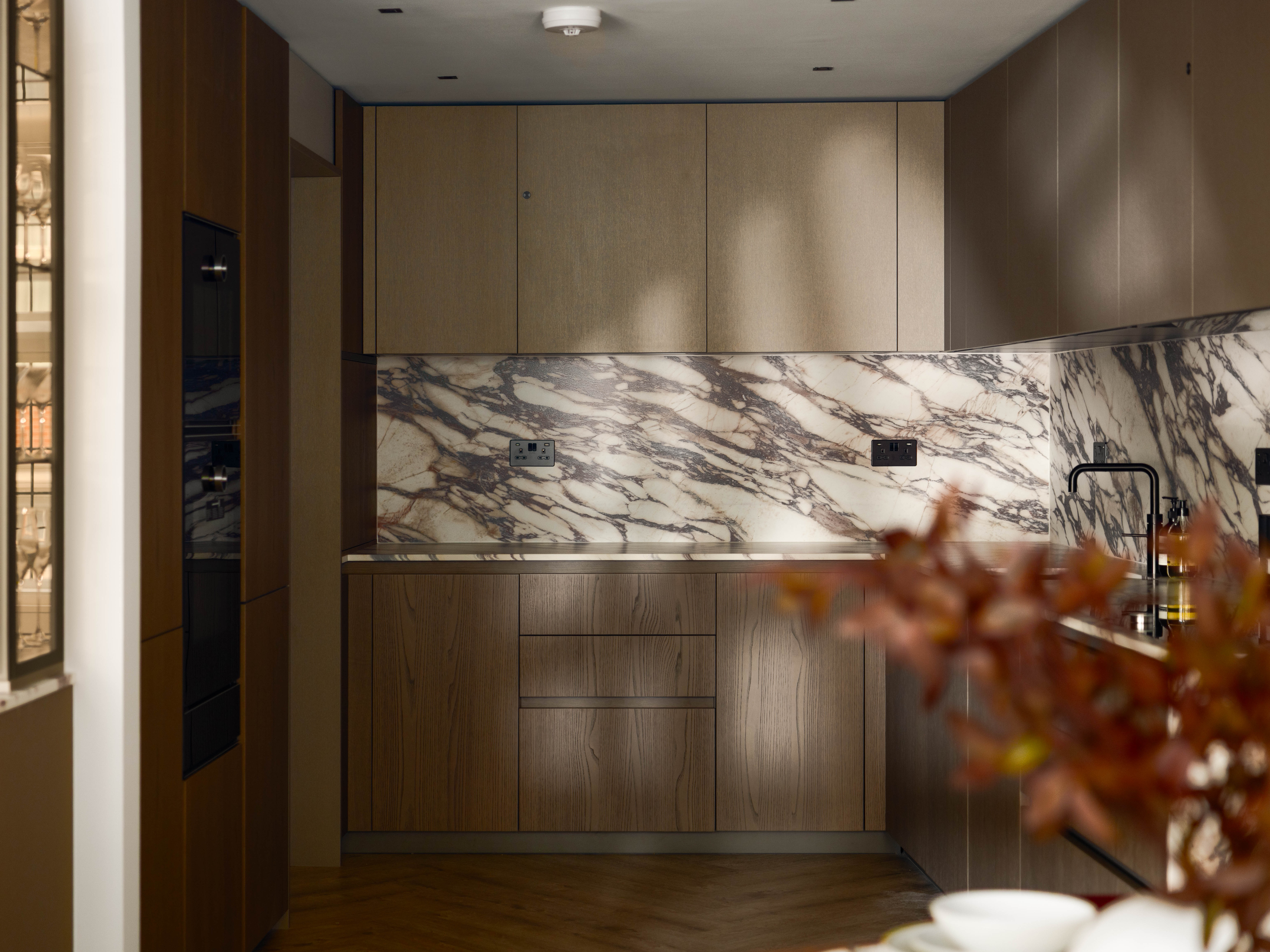 Great Peter Street kitchen with marble splashback